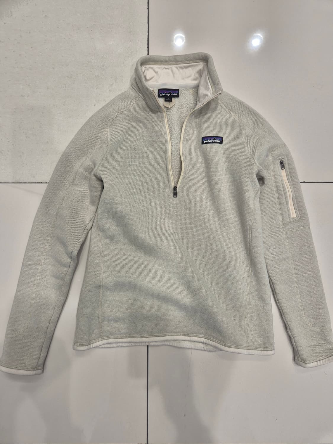 파타고니아 반 지퍼형 사이즈 s 판매합니다  상품이미지1