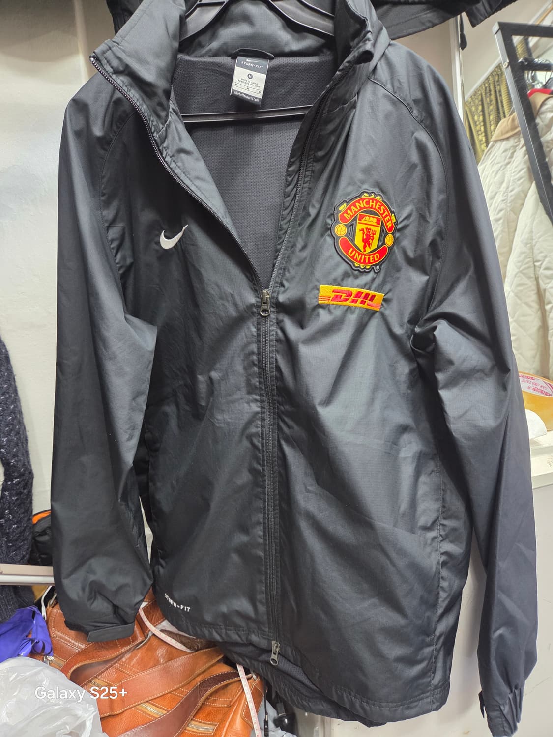 나이키   스톰핏 바람막이 상품이미지1