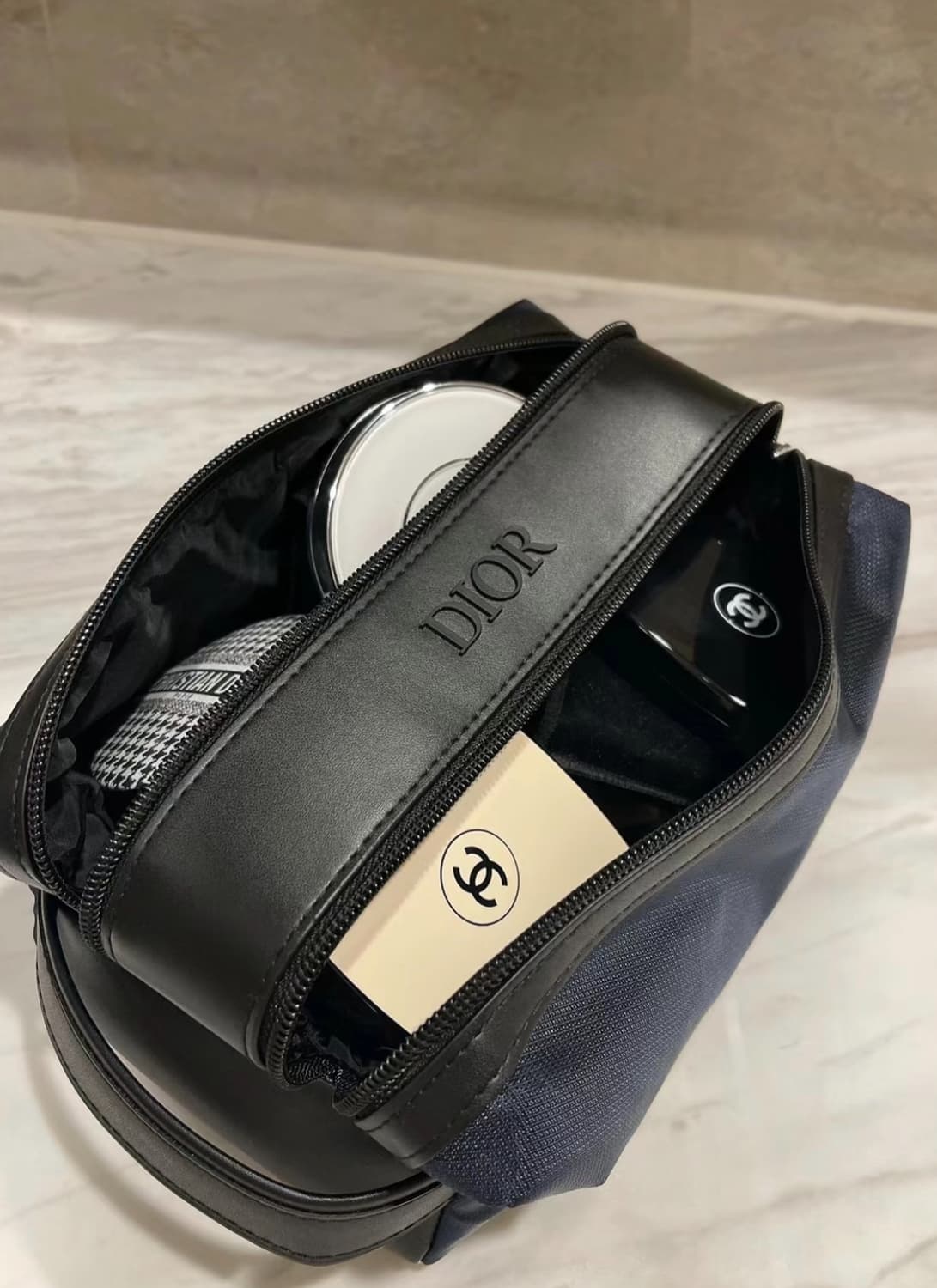 디올 2단 네이비 파우치 상품이미지3