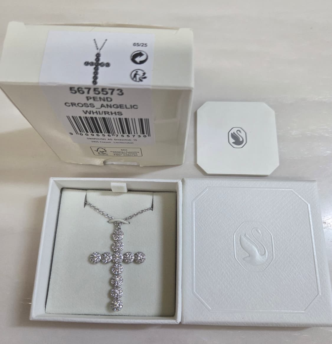 새제품)스와로브스키 태연 십자가 목걸이 정품 상품이미지6