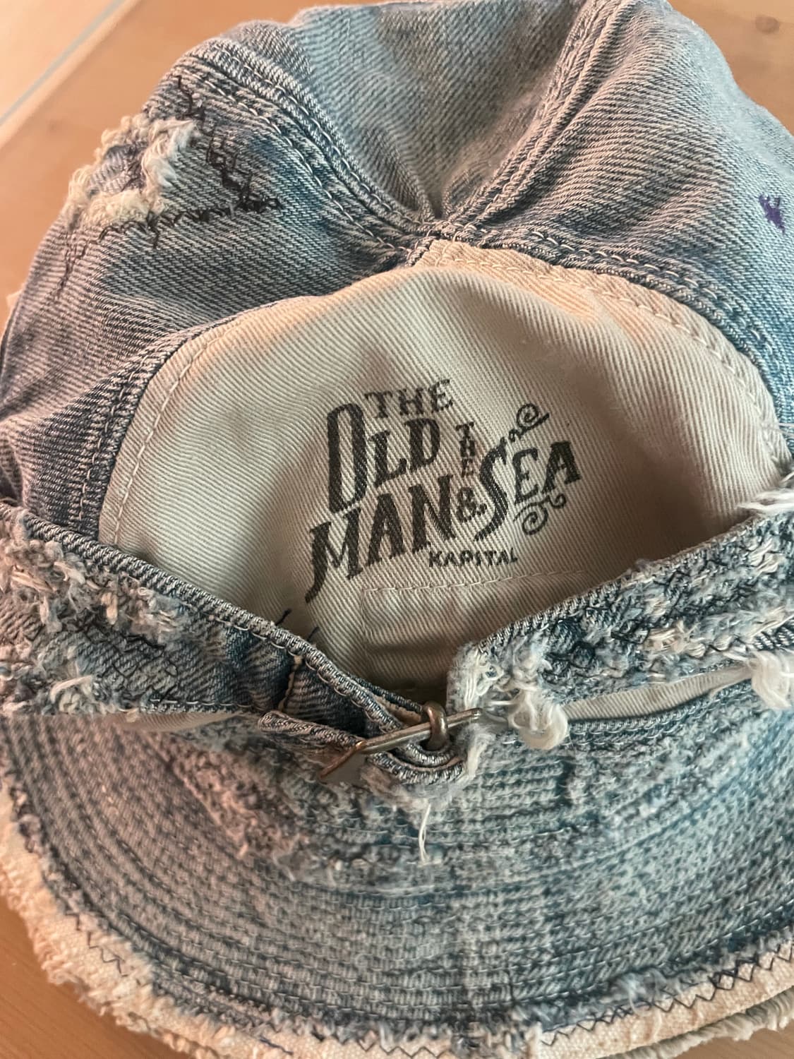 캐피탈 노인과 바다 (새상품) 상품이미지5