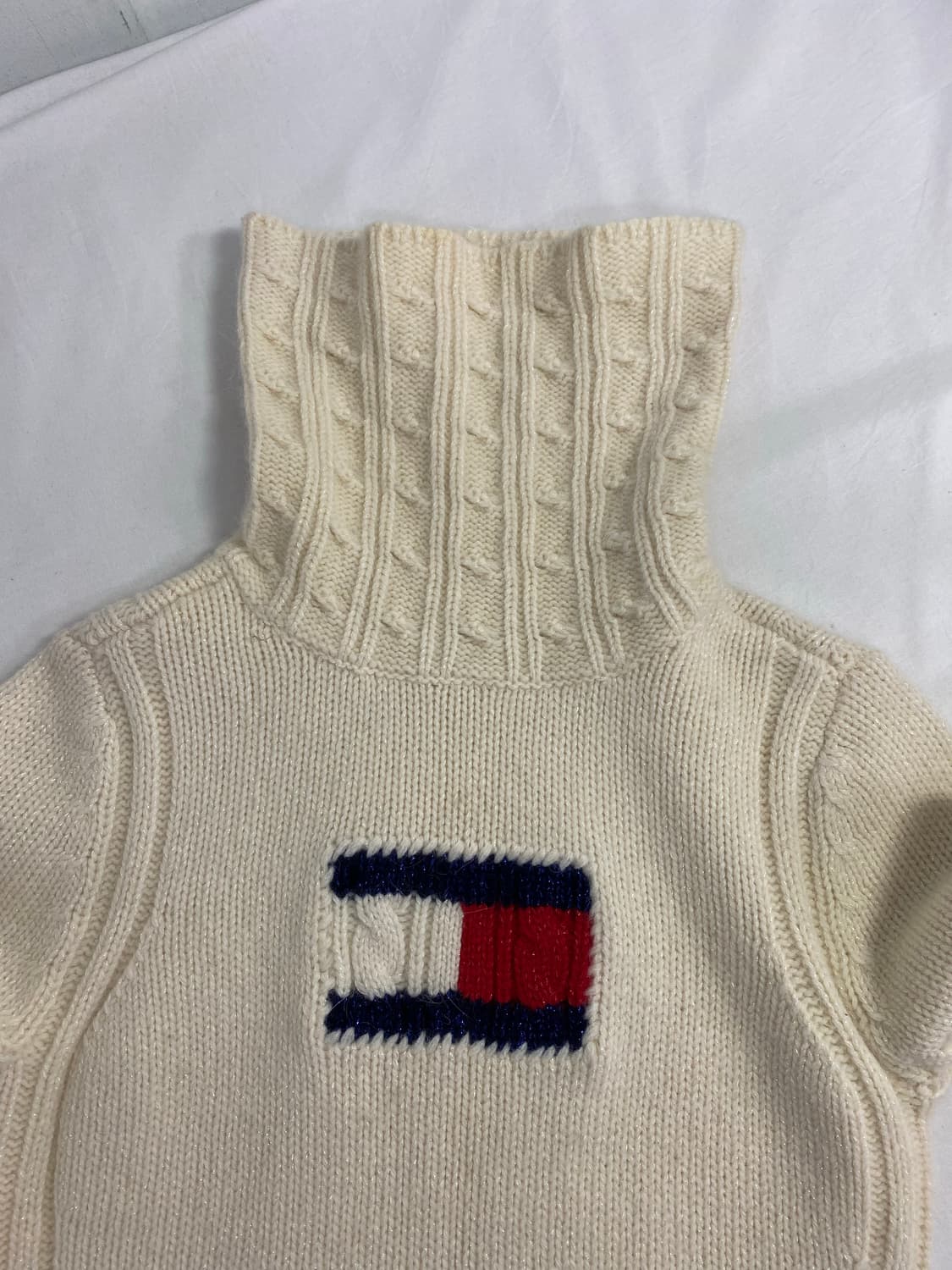 타미힐피거 빅로고 터틀넥 펄 램스울 니트 XS 상품이미지5