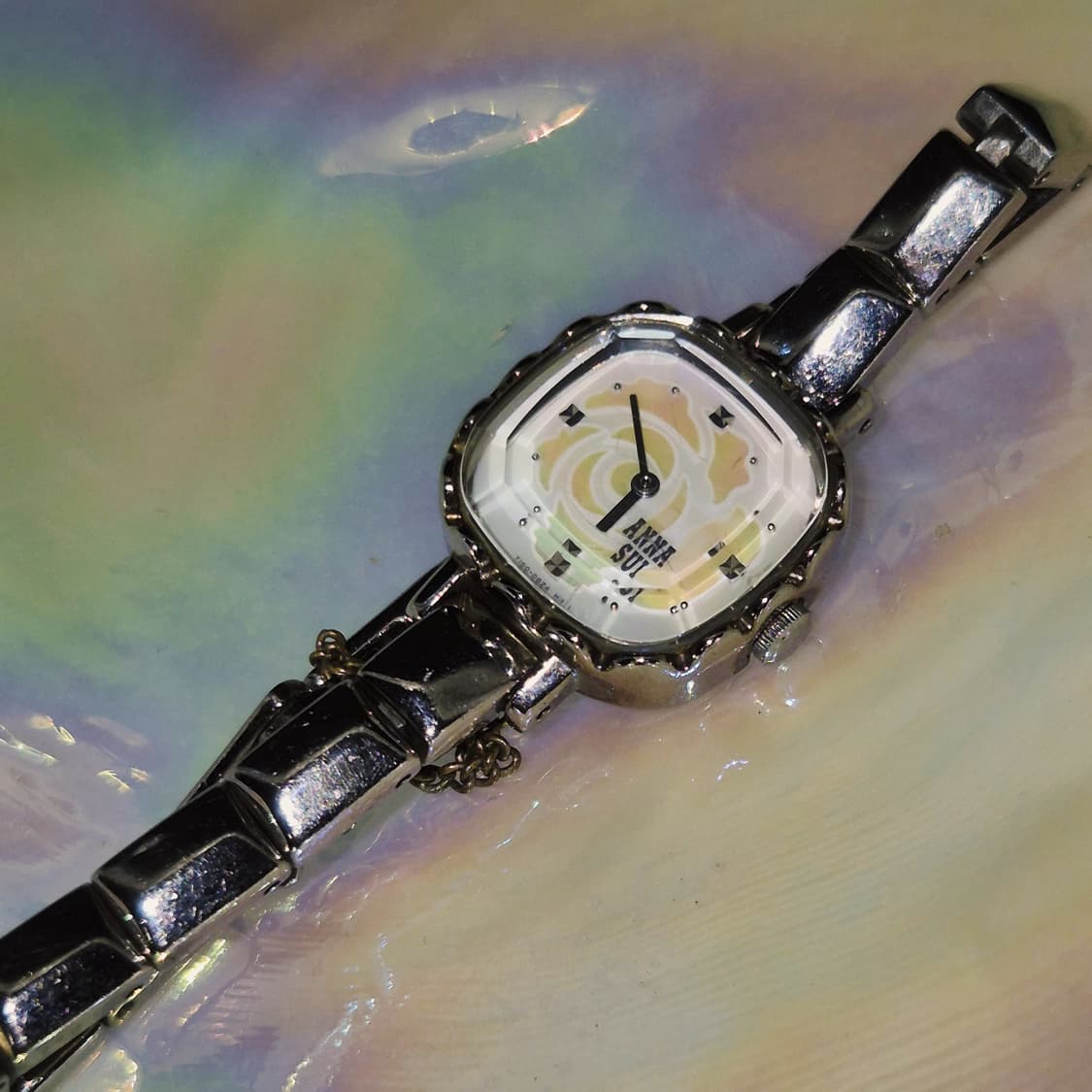 안나수이 장미 자개 크리스탈 손목 시계 상품이미지9