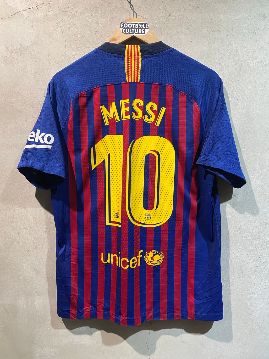 18-19 바르셀로나 메시 어센틱 홈 유니폼 상품이미지7