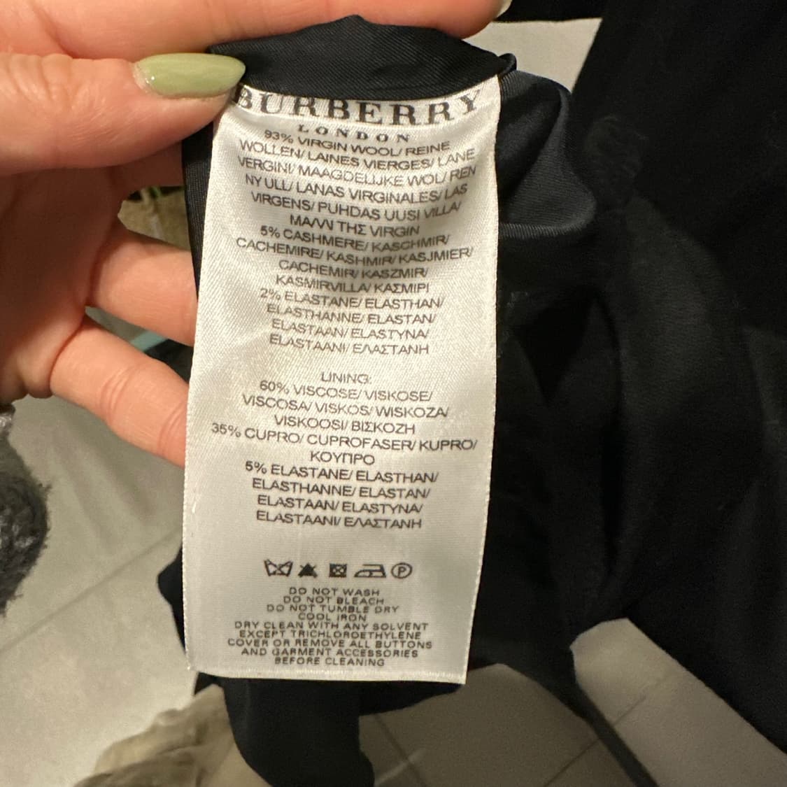 버버리 미디 원피스 라운드넥 7부 플레어 소매 플리츠 디테일 블랙 상품이미지7