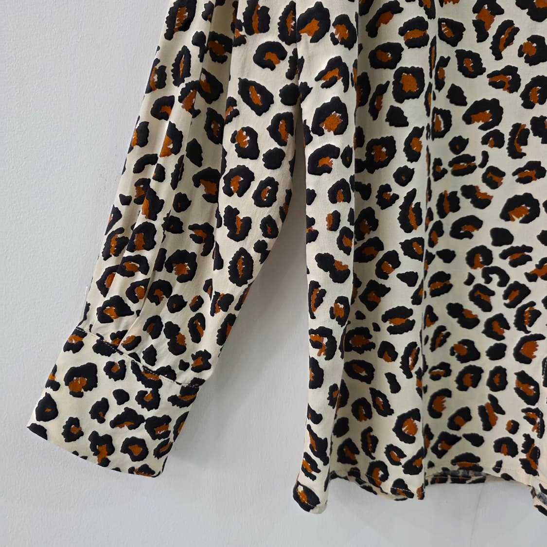 Velvet Heart 레오파트 패턴 셔츠 블라우스 상품이미지6