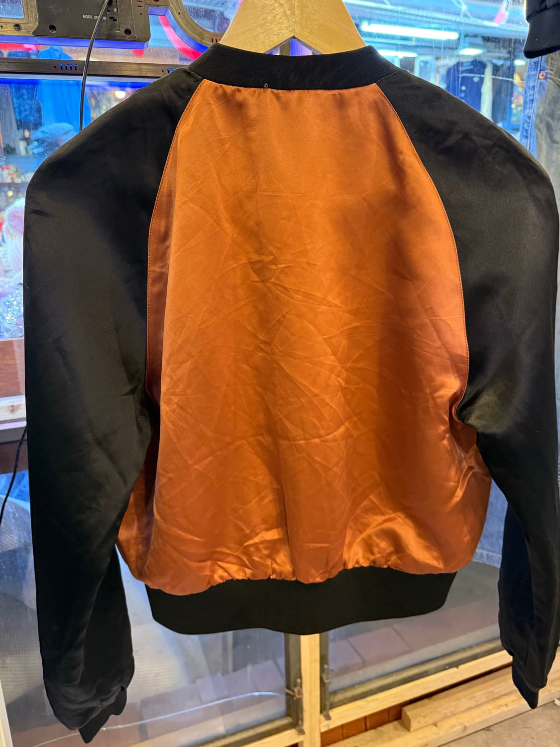 스투시 오렌지 봄버 자켓 상품이미지4