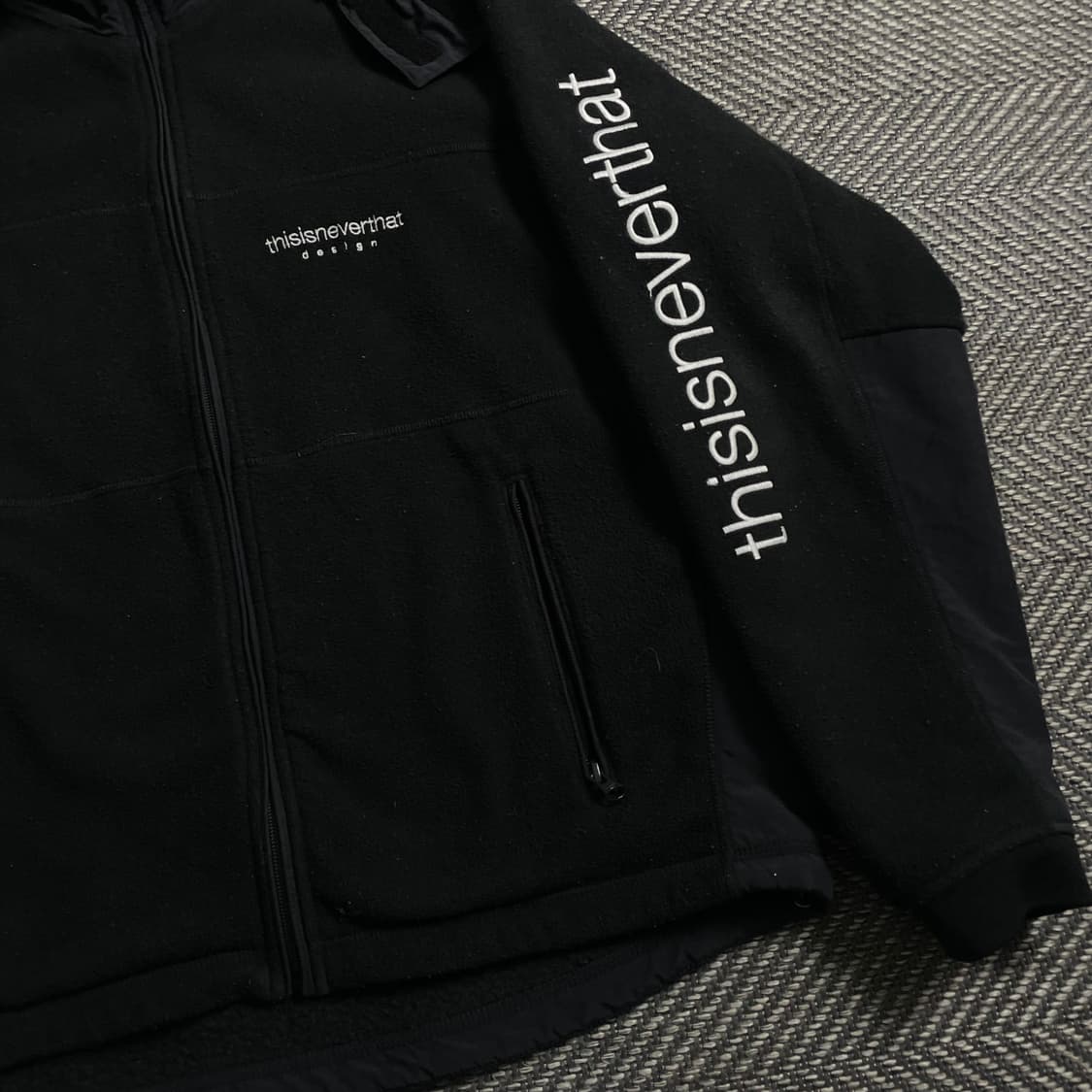 디스이즈네버댓 스펠 빅로고 후드 플리스 자켓y 4627 상품이미지4