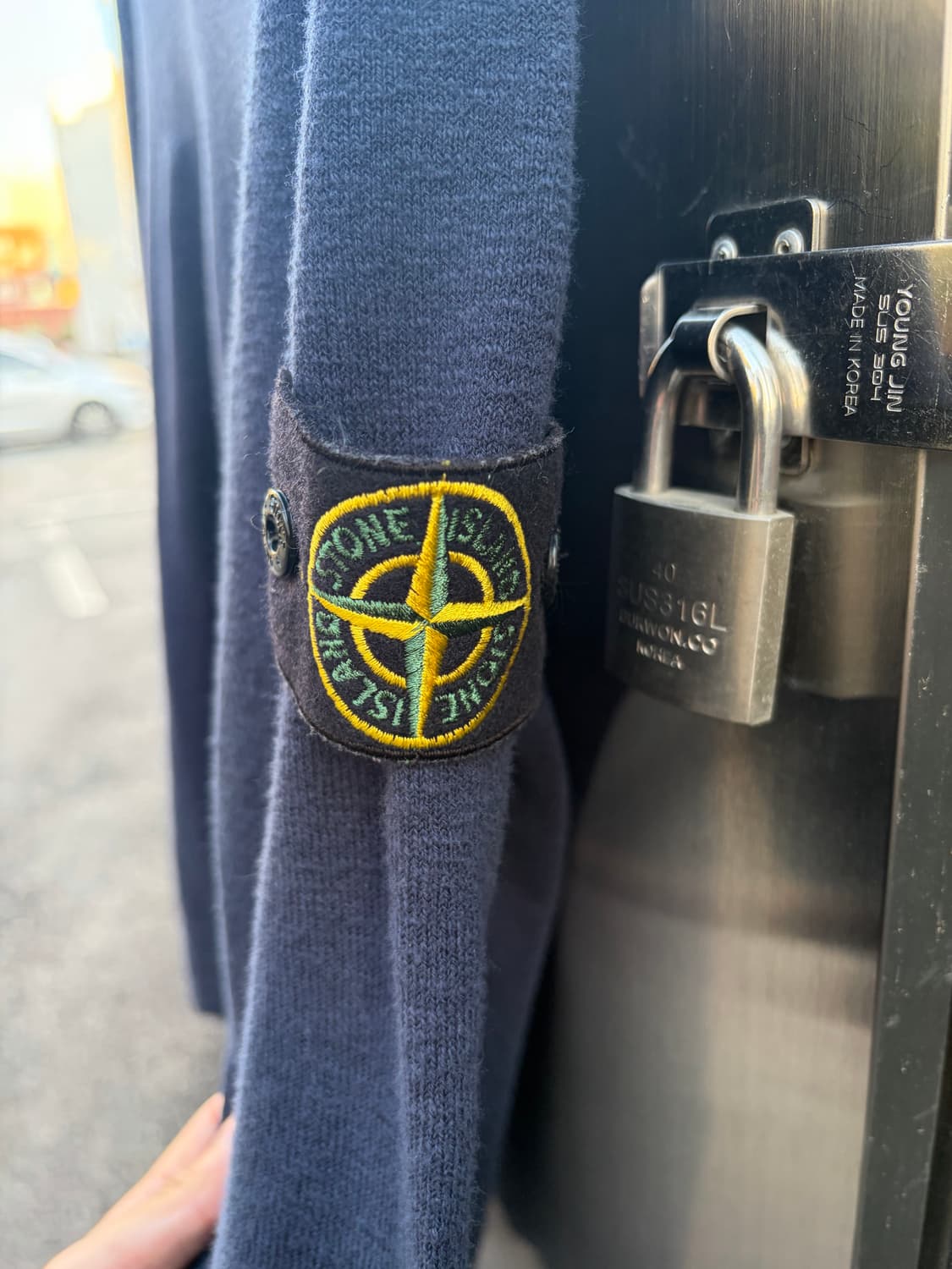 스톤아일랜드 브이넥 니트 상품이미지4