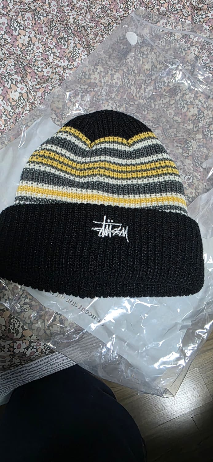 스투시 스트라이프 비니 상품이미지1