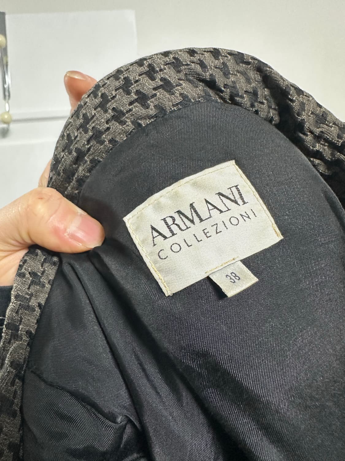 아르마니꼴레지오니 숄카라 패딩 상품이미지3