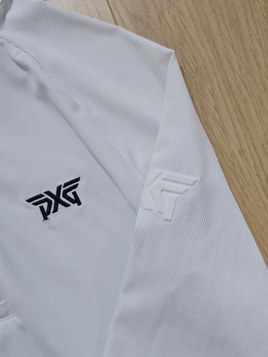 PXG 화이트 하프집업 골프웨어 S사이즈 상품이미지4