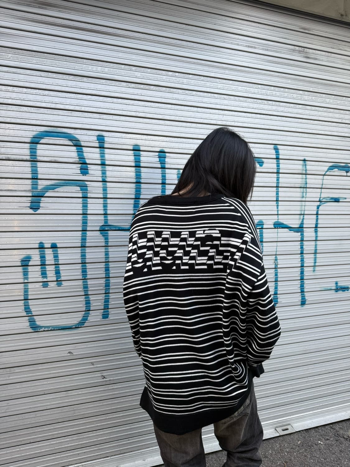 준지 스트라이프 패턴 오버핏 니트 롱 슬리브 상품이미지8