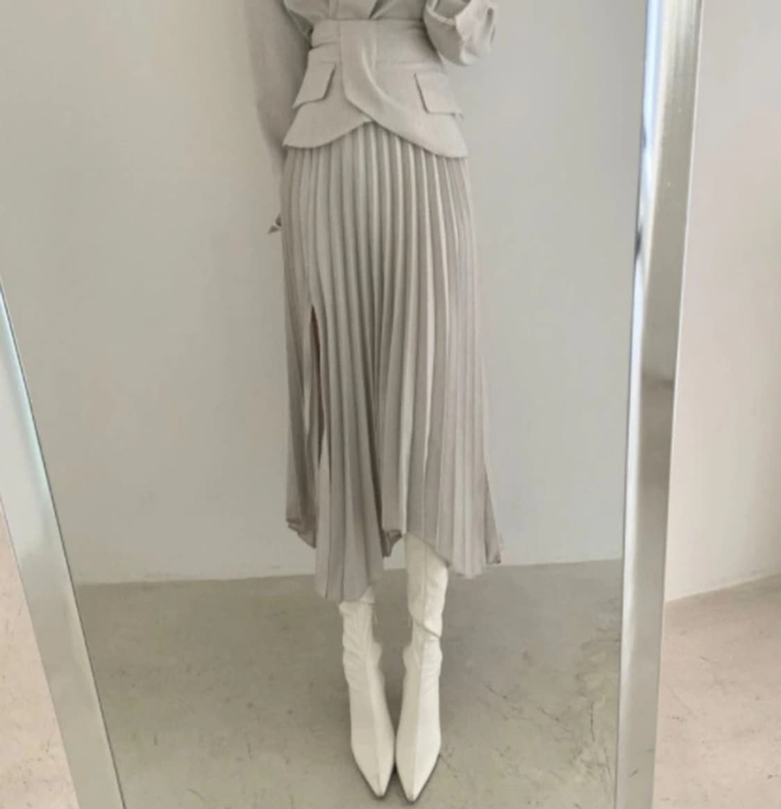 하이웨스트 플리츠 롱 스커트 판매합니다 상품이미지1