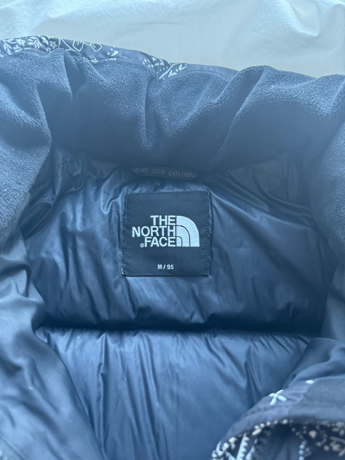 노스페이스 페이즐리 반다나 패딩 상품이미지3