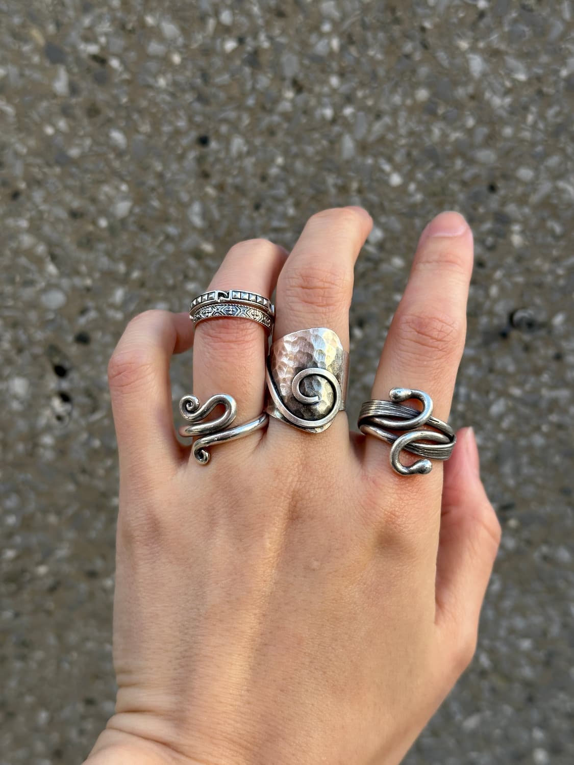 Handcrafted Karen Silver Hammered Ring🌀 상품이미지6