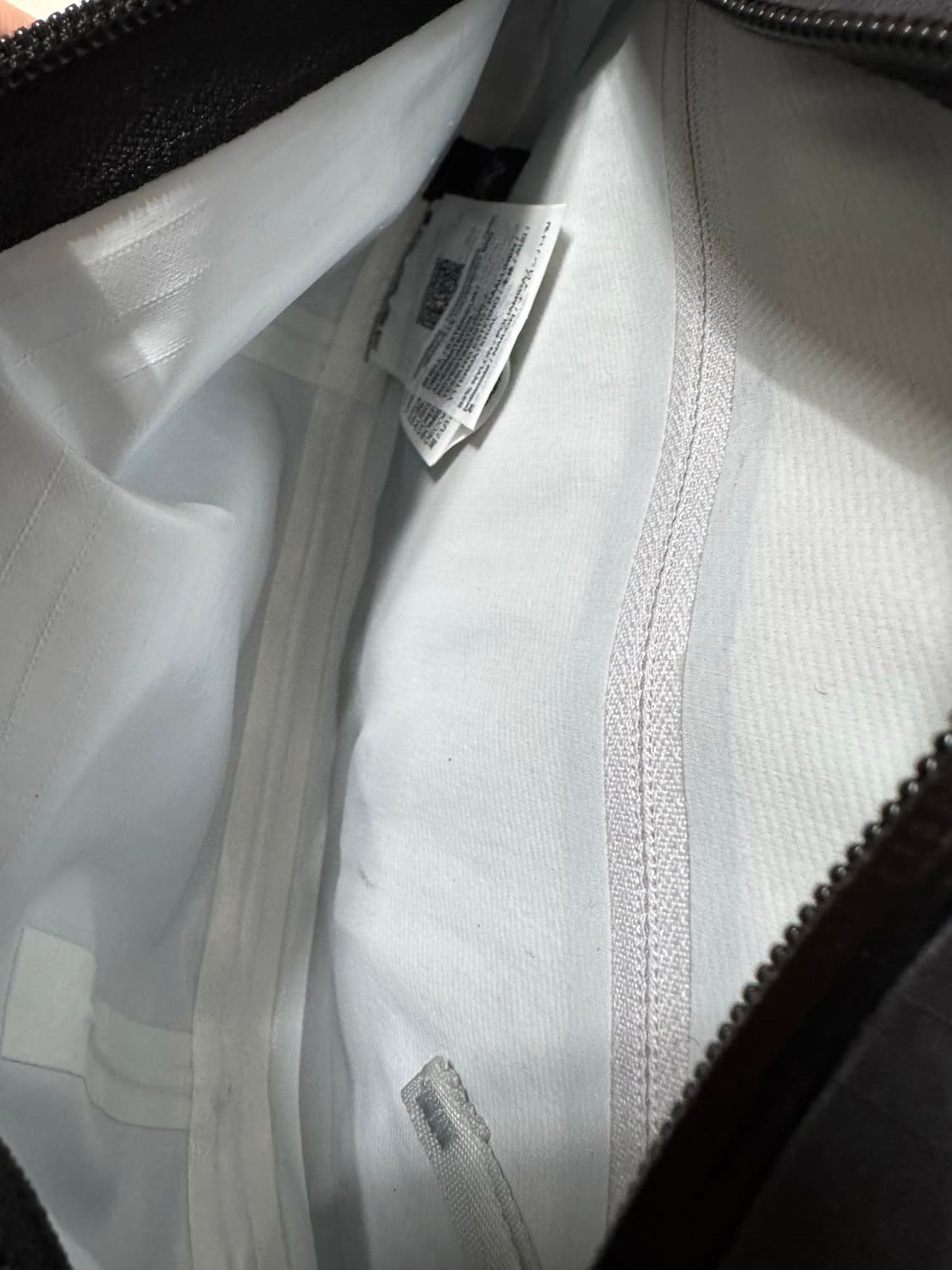 아크테릭스 그랜빌 힙색 크로스백 블랙 상품이미지2