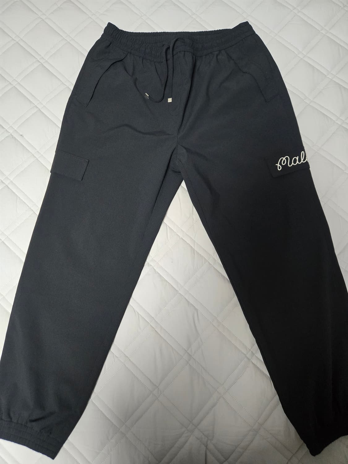 백화점 구매 /25년도 말본(Malbon) 남성 포켓 조거 팬츠 /31사 상품이미지1