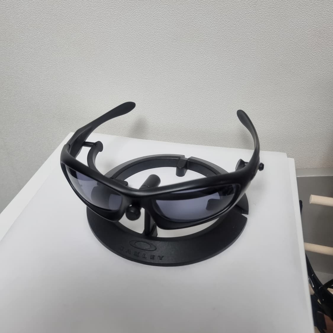 오클리 몬스터독 매트블랙  상품이미지1