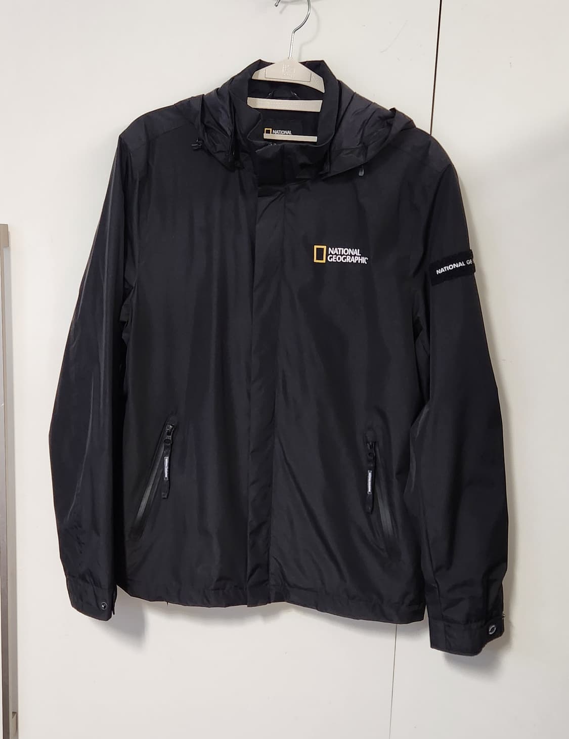 내셔널지오그래픽 블랙 바람막이 후드 자켓 S 상품이미지1