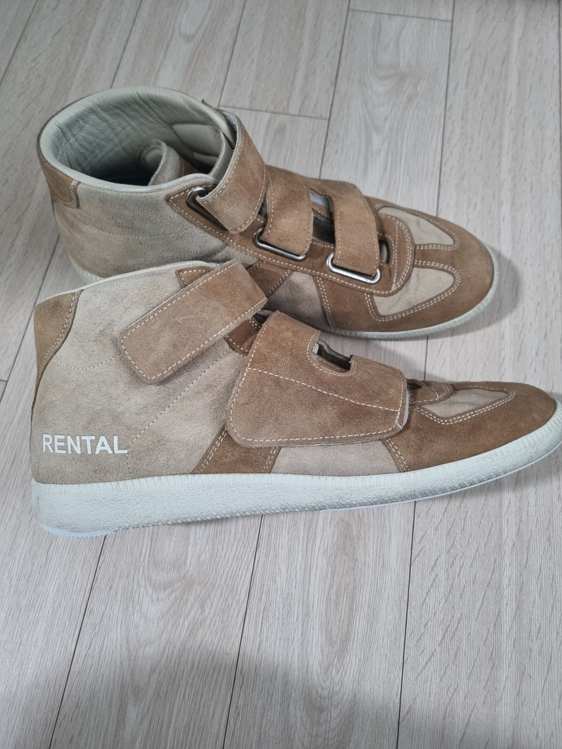 Maison margiela 'RENTAL' GAT 44 Brown 상품이미지3