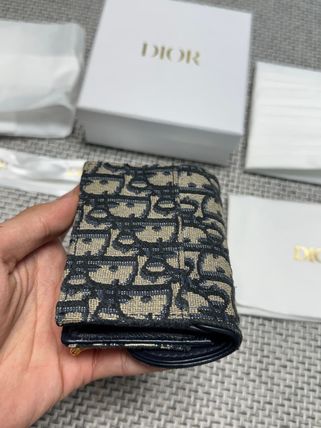디올 새들 카드지갑 상품이미지4