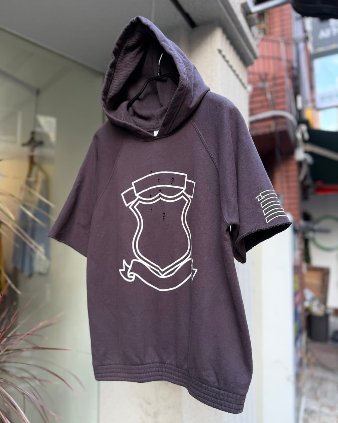 넘버나인 2001AW 쉴드 엠블럼 후디 상품이미지3