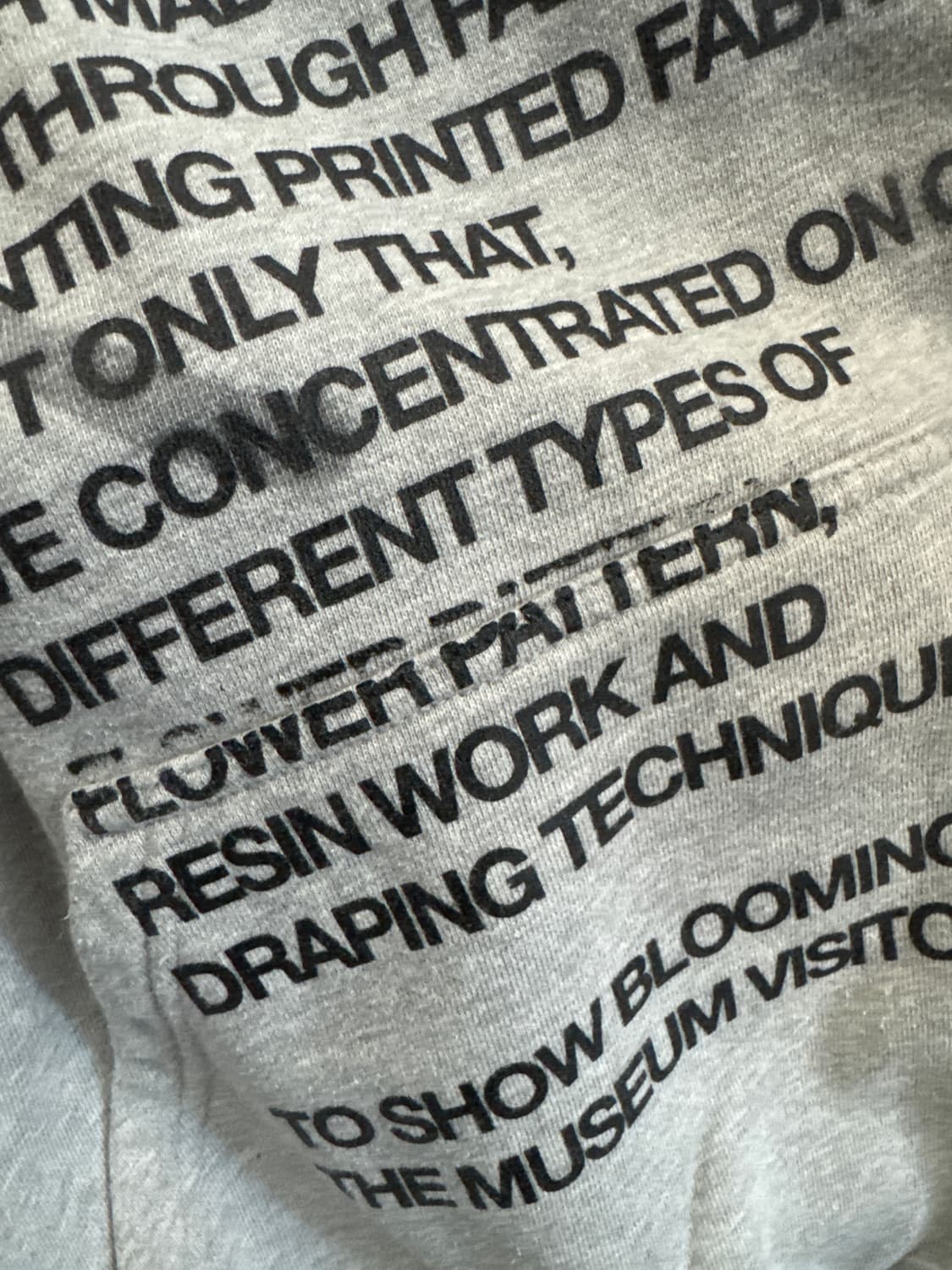 더뮤지엄비지터 후드티  상품이미지3