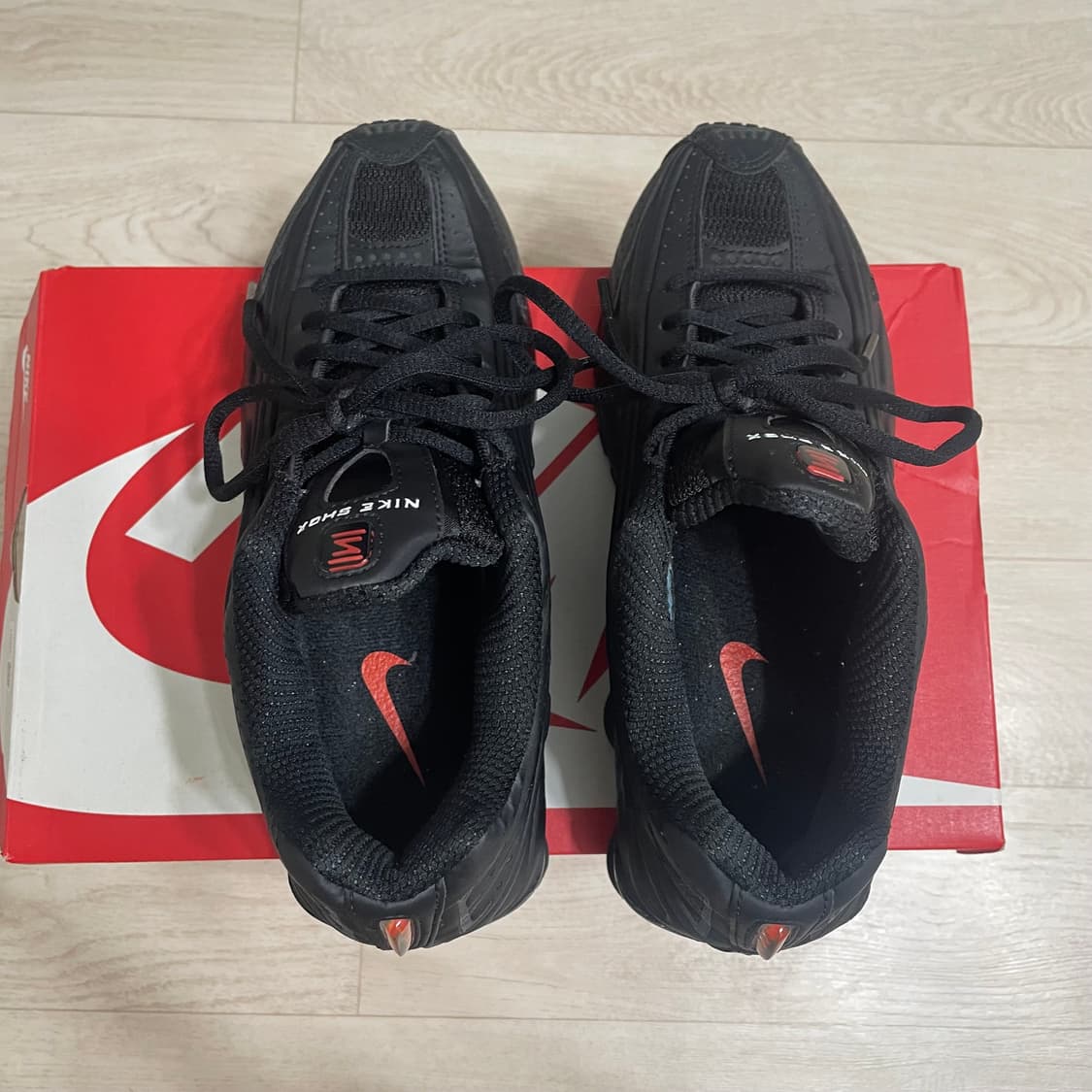 나이키 샥스 R4 블랙 240 상품이미지6