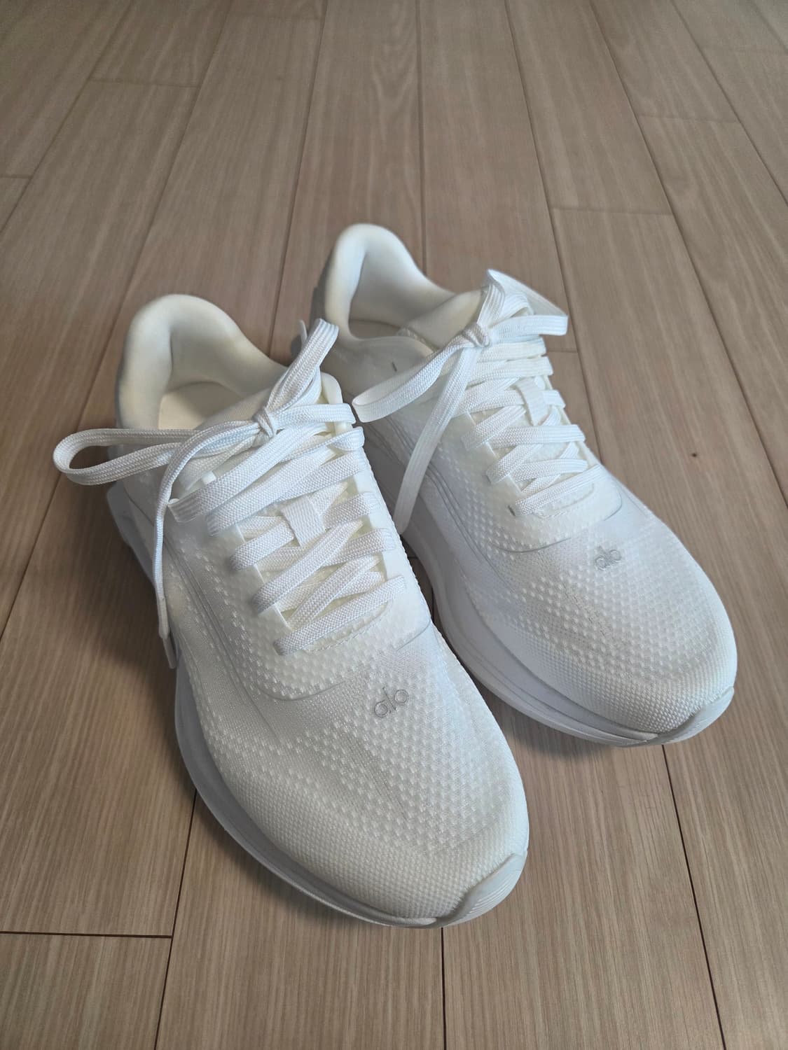 (새상품)Alo runner 알로 러너 런닝화 화이트 (235) 상품이미지2