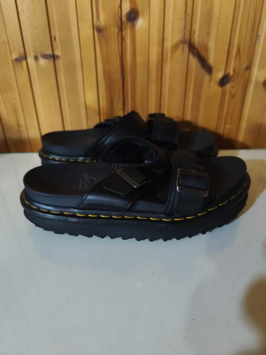 UK5 240mm 닥터마틴 마일즈 블랙 샌들 상품이미지1