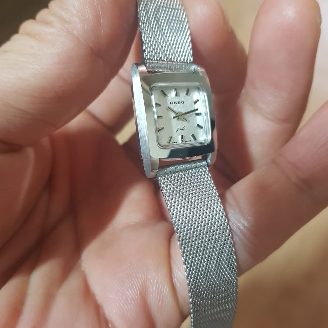 라도 미니사이즈 탱크 태엽 여성시계 팝니다 상품이미지4