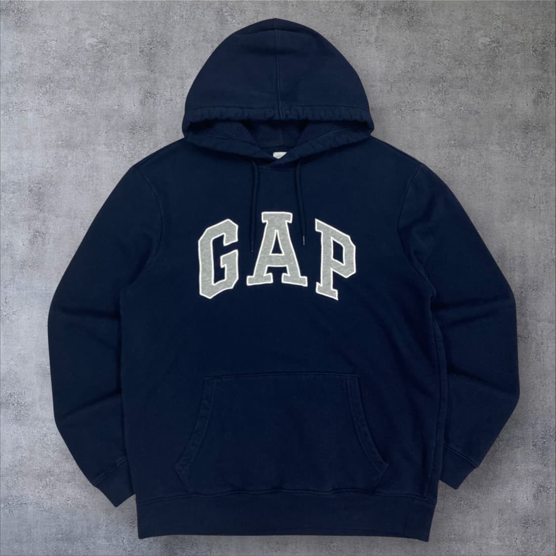 GAP 네이비 컬러 스펠아웃 빅로고 후드티 상품이미지1
