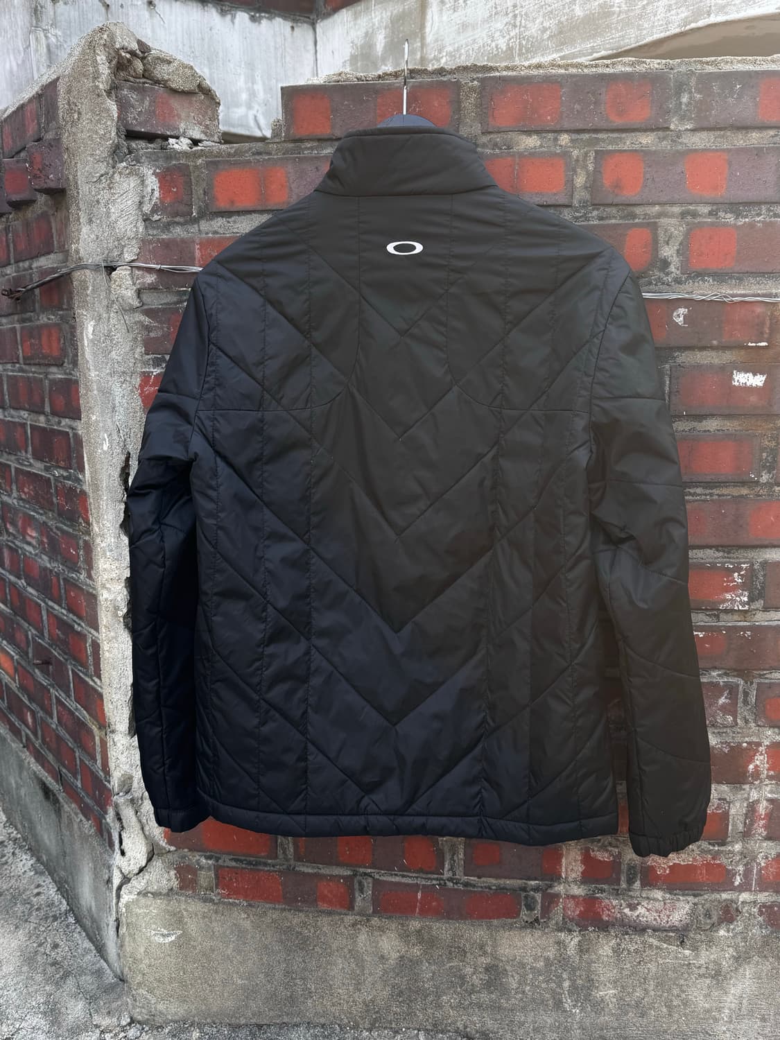 오클리 비대칭 퀼팅 인슐레이션 자켓  상품이미지8