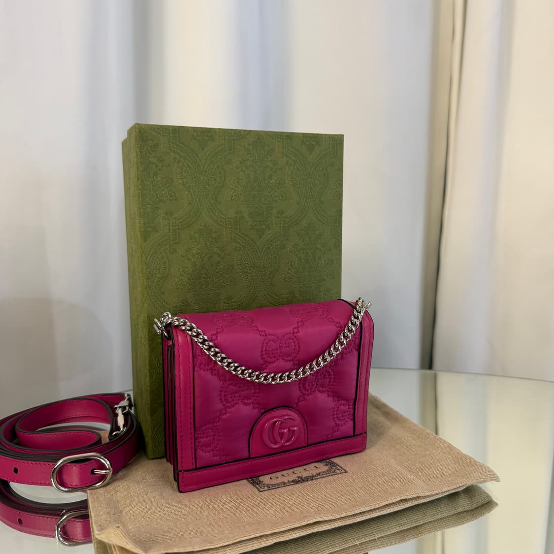 구찌 GG 마틀라세 미니 크로스백  상품이미지3