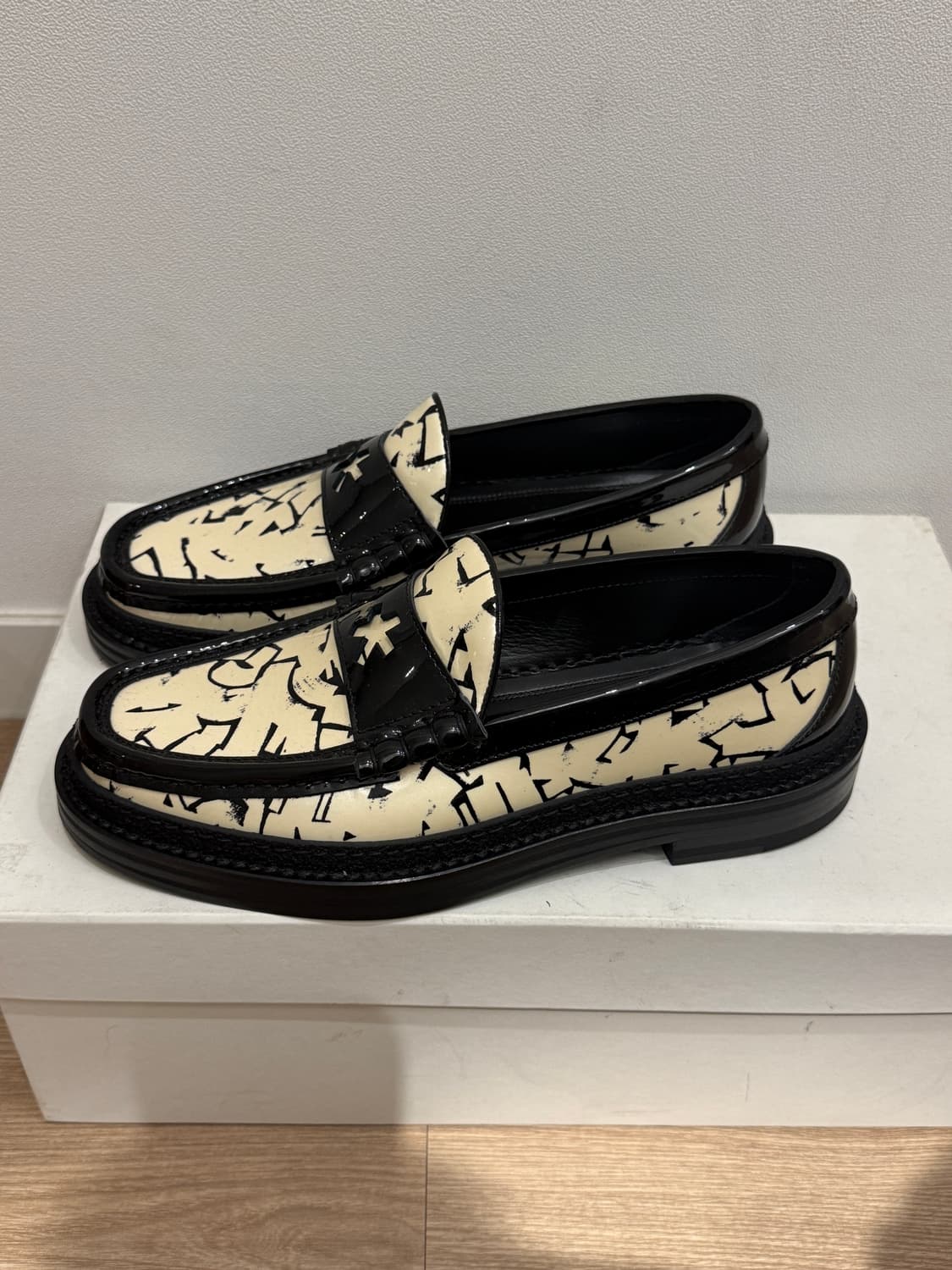 지미추 에릭헤이즈 로퍼 37 상품이미지2