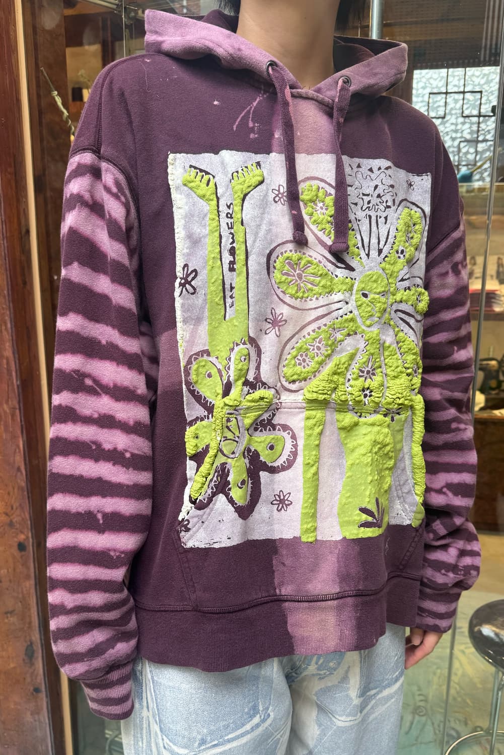EPI•TAPH london hand graphic Hoodie 상품이미지5