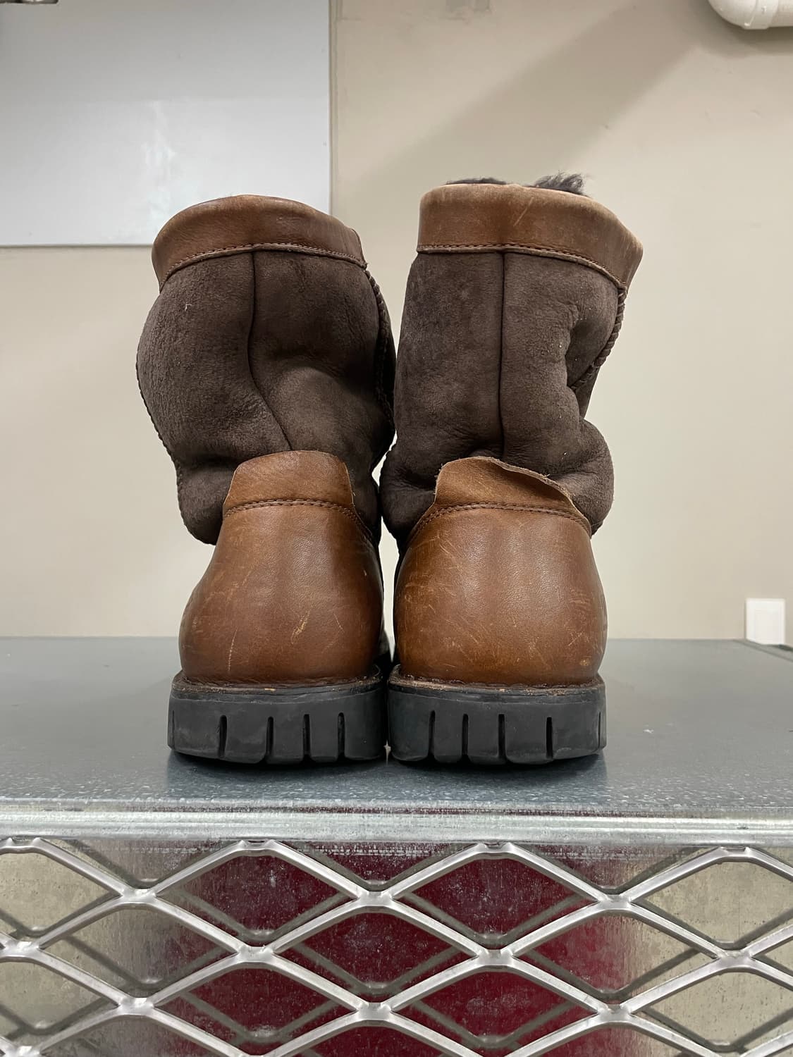 어그 맨즈 브라운 셰어링 부츠 270 상품이미지3