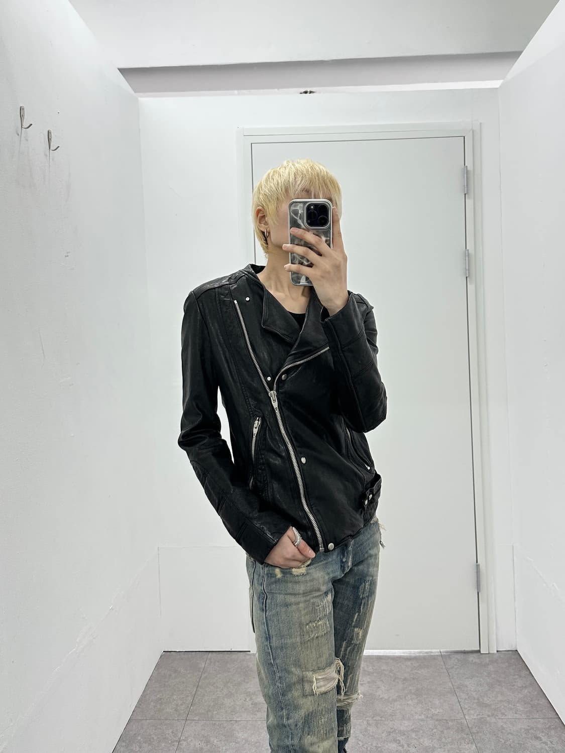 Sandro Paris Asymmetric Studded Lambskin 상품이미지9