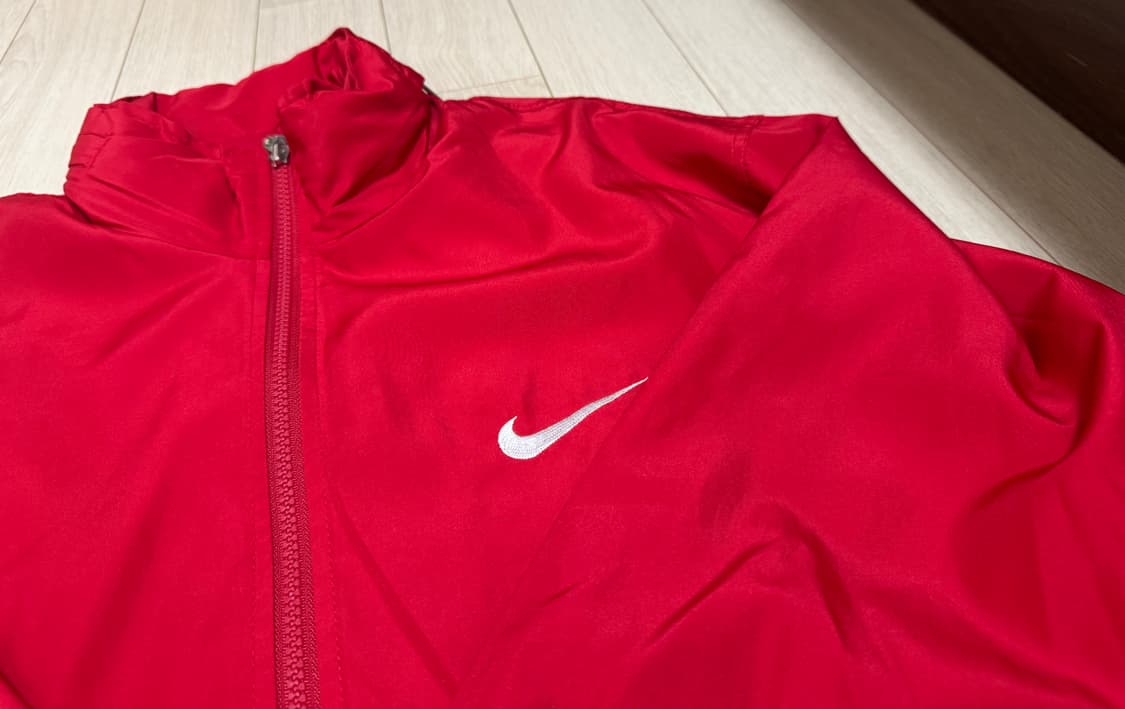 나이키 솔로스우시 바람막이  상품이미지2