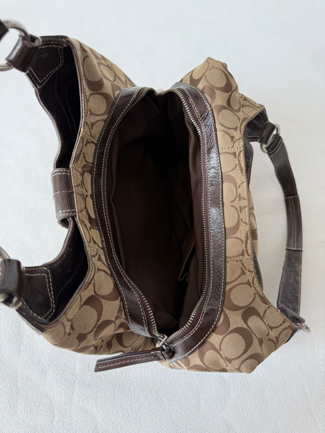 코치(COACH) 모노그램 숄더백 상품이미지7