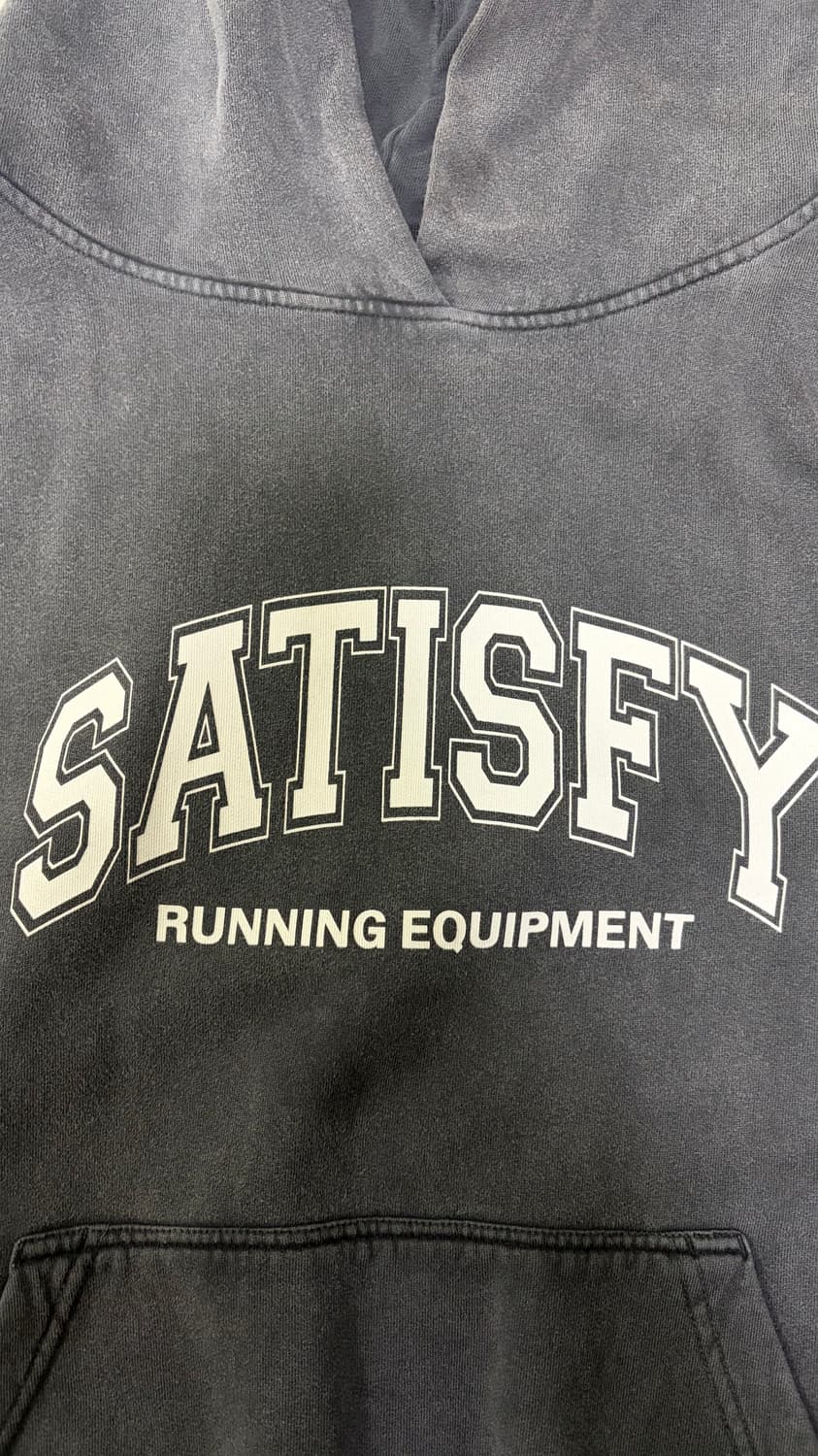 새티스파이 softcell 후드티 에이지드 블랙 상품이미지2