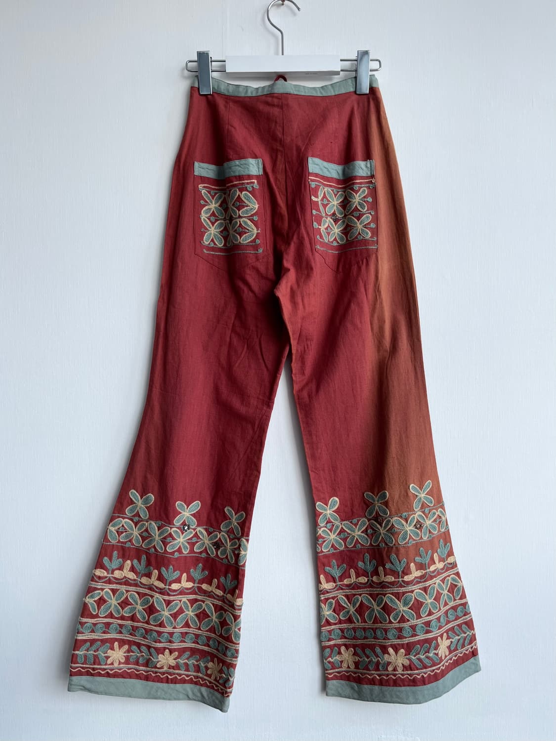 린넨 버건디 자수 팬츠 상품이미지6