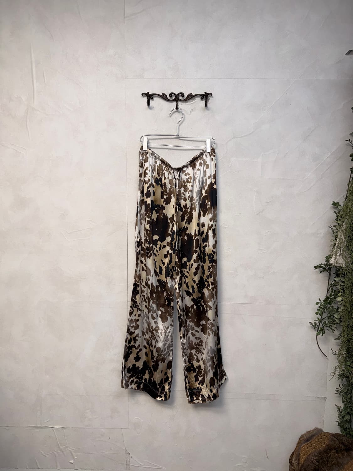 &OtherStories dalmatian satin wide pants 상품이미지2