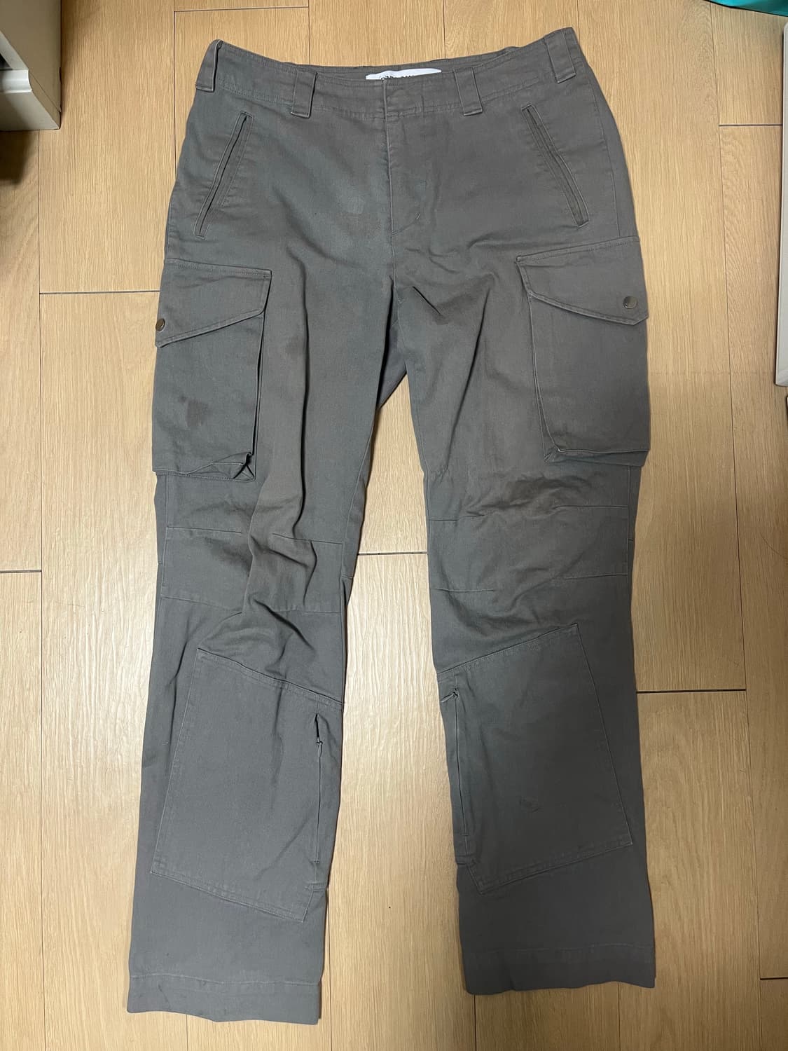 cmmawear 커마웨어 백지퍼 카고 팬츠 그레이 상품이미지3