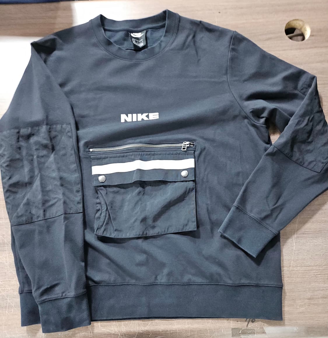 나이키 NSW 시티 메이드 스포츠 리플렉티브 크루넥 맨투맨 L 상품이미지1