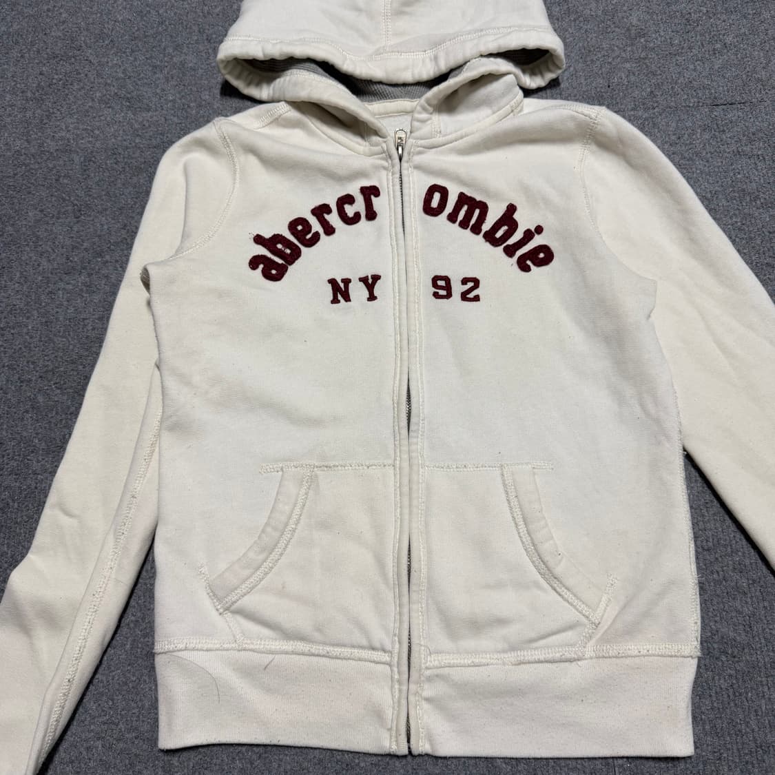 대장템 딱붙핏 아베크롬비 화이트 후드집업 xl 상품이미지2