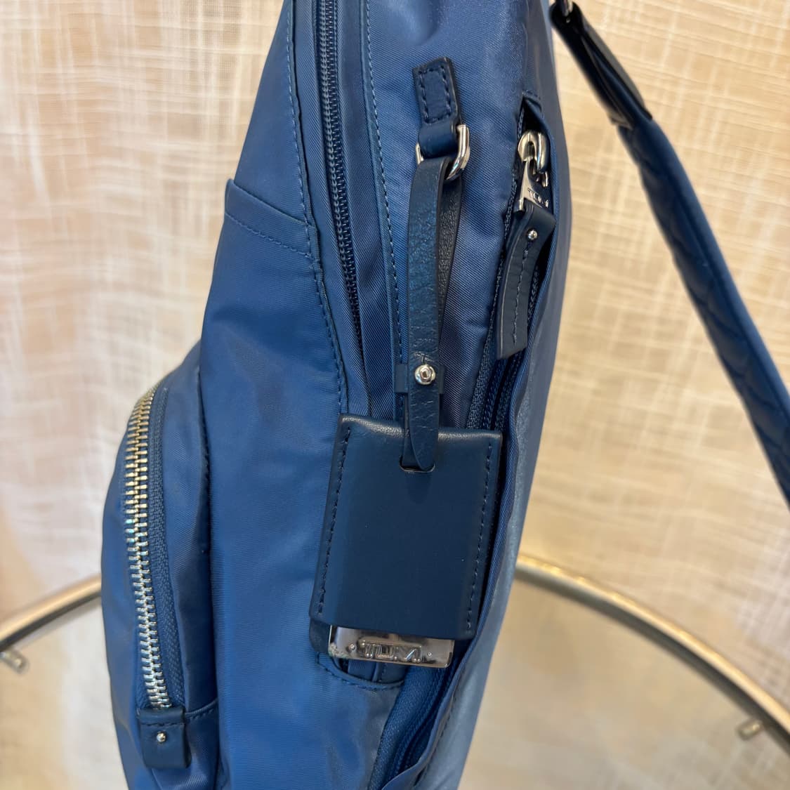 정품 TUMI 투미 나일론 슬링백      상품이미지7