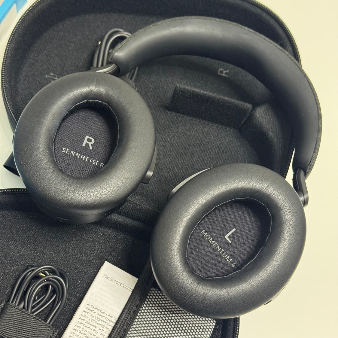 급매! 풀박스 젠하이저 모멘텀4 헤드폰 + (개별 BTD600 어댑터) 상품이미지3