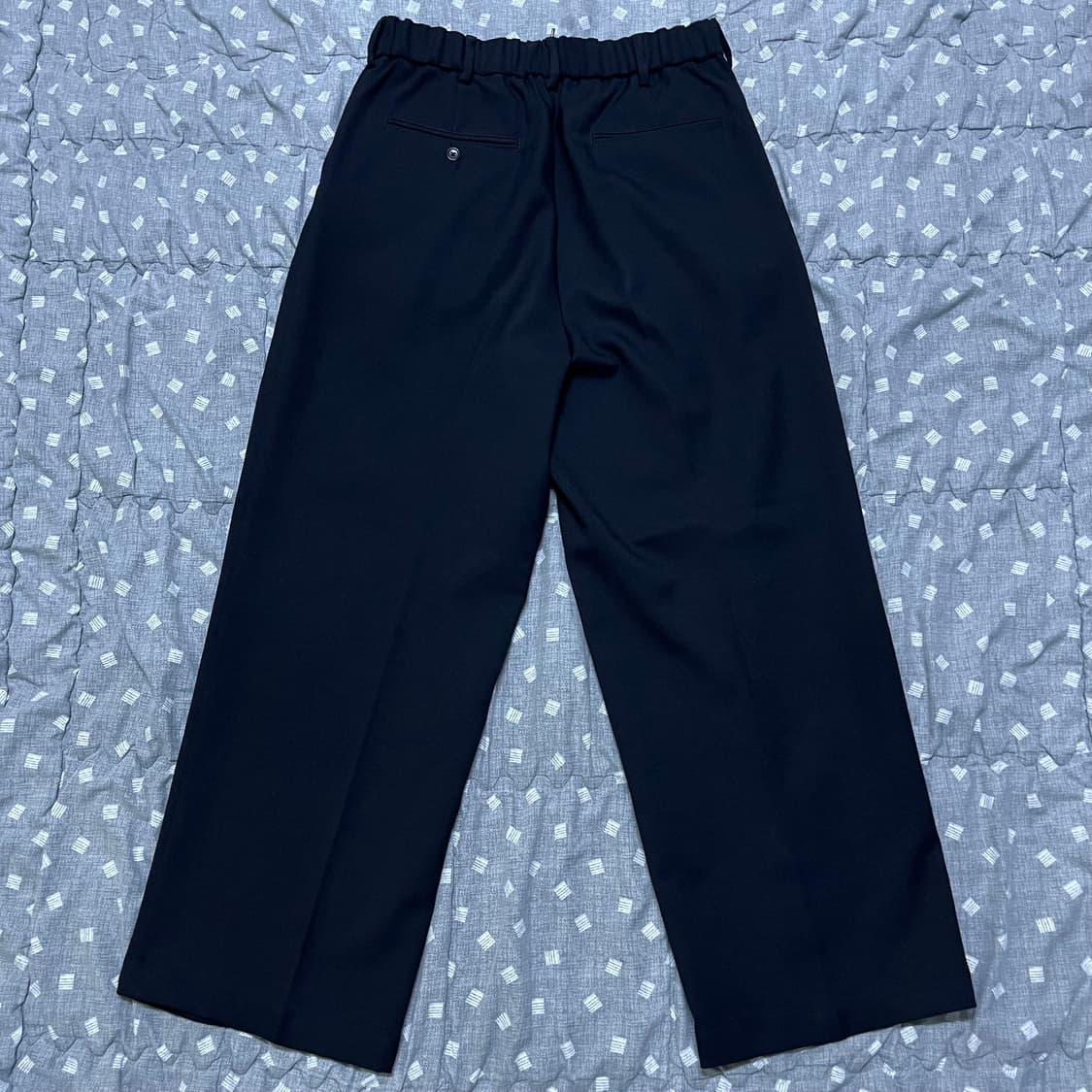 [거의 새상품, M] GU 슈퍼 와이드 슬랙스 블랙 팬츠 상품이미지3